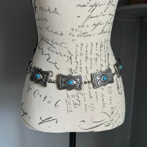 Chico's Accessories - Chico's Women's Black and‎ Silver Belt